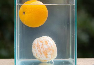 Sinasappel in water